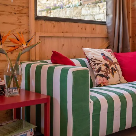 Chalé Wooden House *