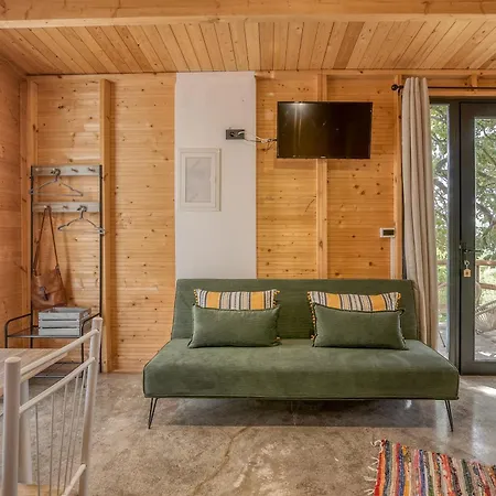 Chalet Wooden House Kalathenai
